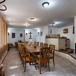 костадинов 3*