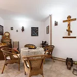 костадинов 3*