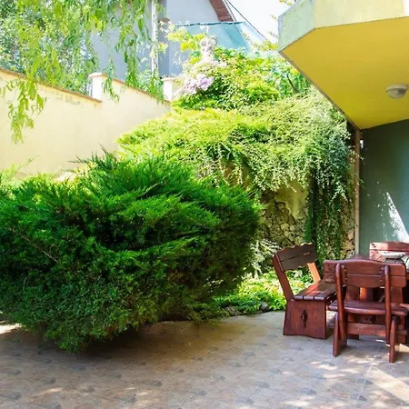 костадинов Penzion 3*