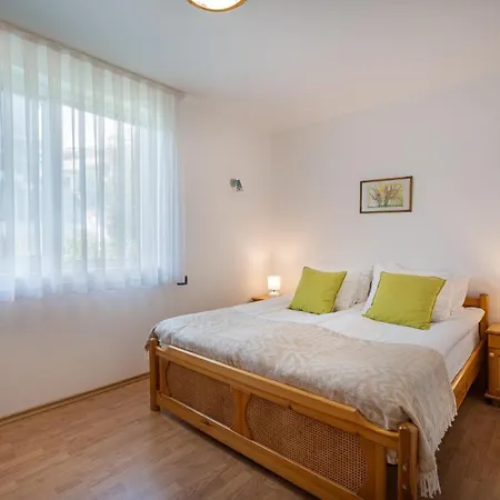 костадинов 3* Varna