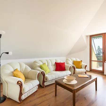 костадинов וארנה