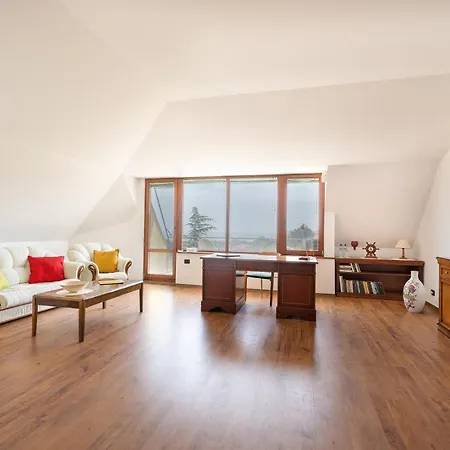 костадинов 3*