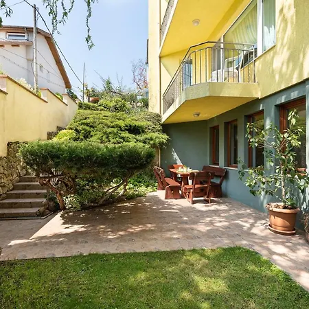 בית הארחה костадинов 3*