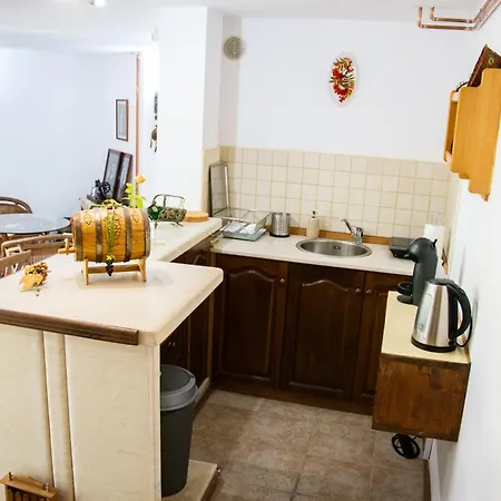 костадинов בית הארחה