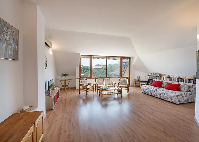 بيت ضيافة костадинов فارنا