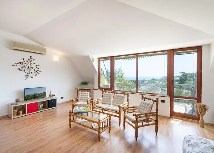 Gæstehus костадинов